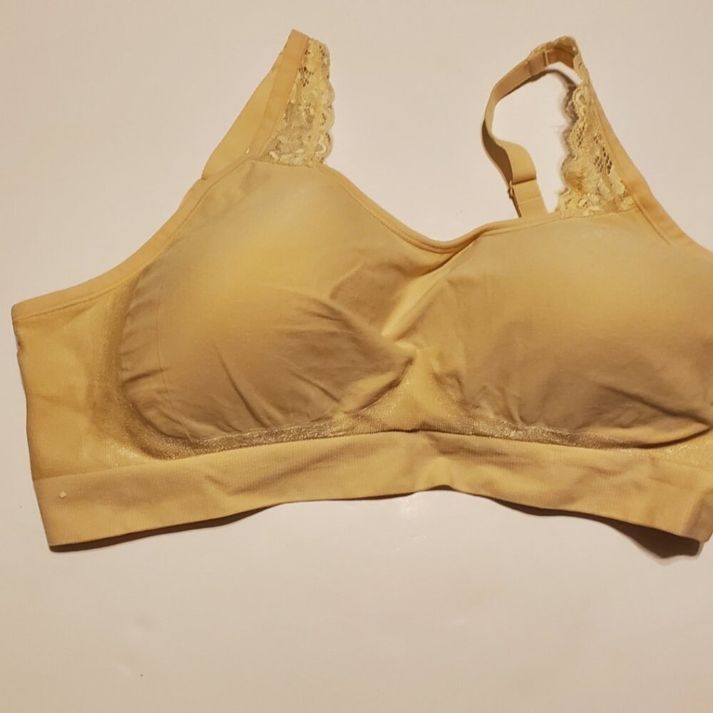 Underoutfit Wire Free Lace Supportware Bra Nude with Bra Extenders